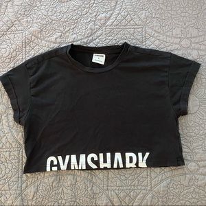 Cropped Gymshark Tee